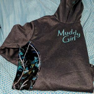Brand new muddy girl camo hoodie